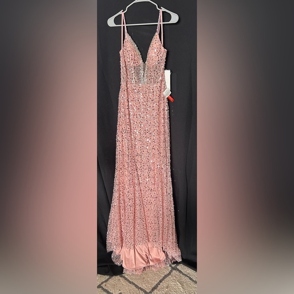 Flawed Mac Duggal 68175 NWT Pink Embellished Plunge Neck Sleeveless Trumpet Gown - Picture 5 of 11